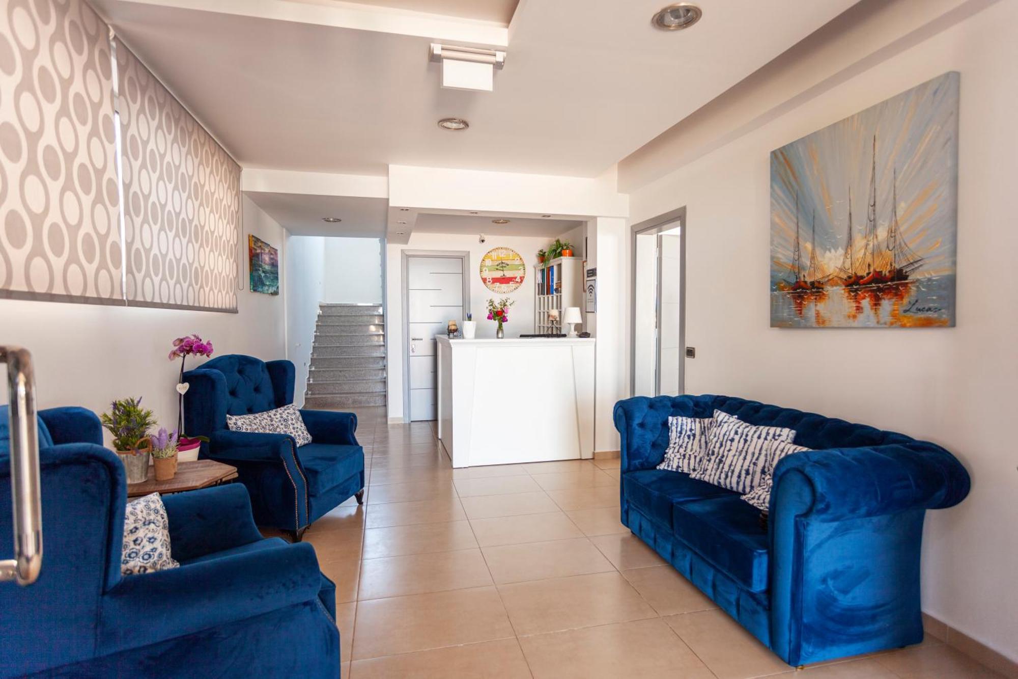 Dhima Hotel Himare Bagian luar foto